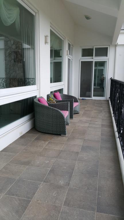 Dear Garden Bed & Breakfast Donghe Exterior photo